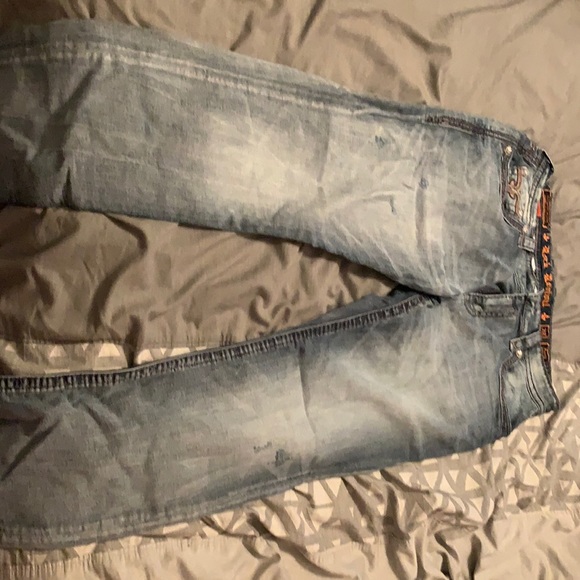 Men’s Rock Revival Jeans - Picture 1 of 3